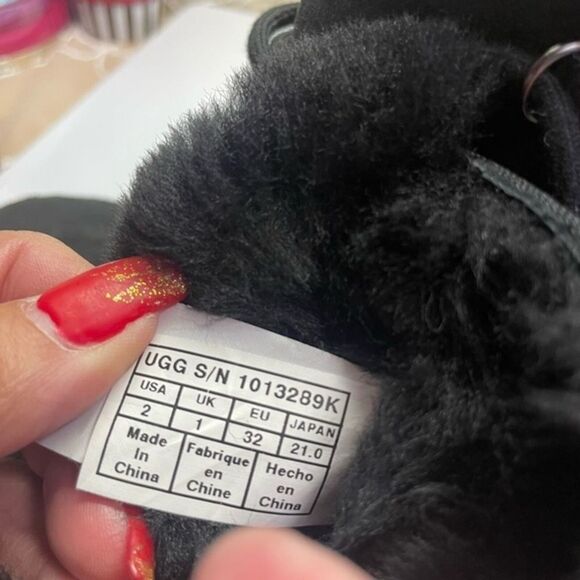 UGG boots, size 2‎ - Picture 10 of 15